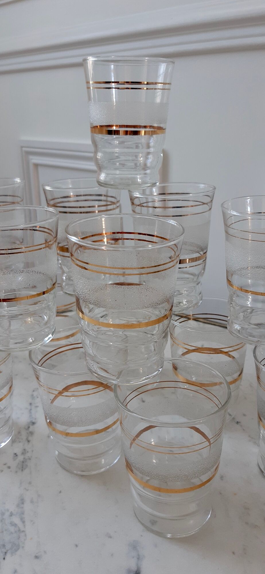Set of 15 water glasses / granite cups with vintage border 50s