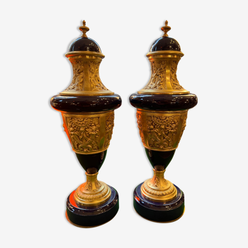 Paire de vases cassolettes ancienne en porcelaine et bronze doré