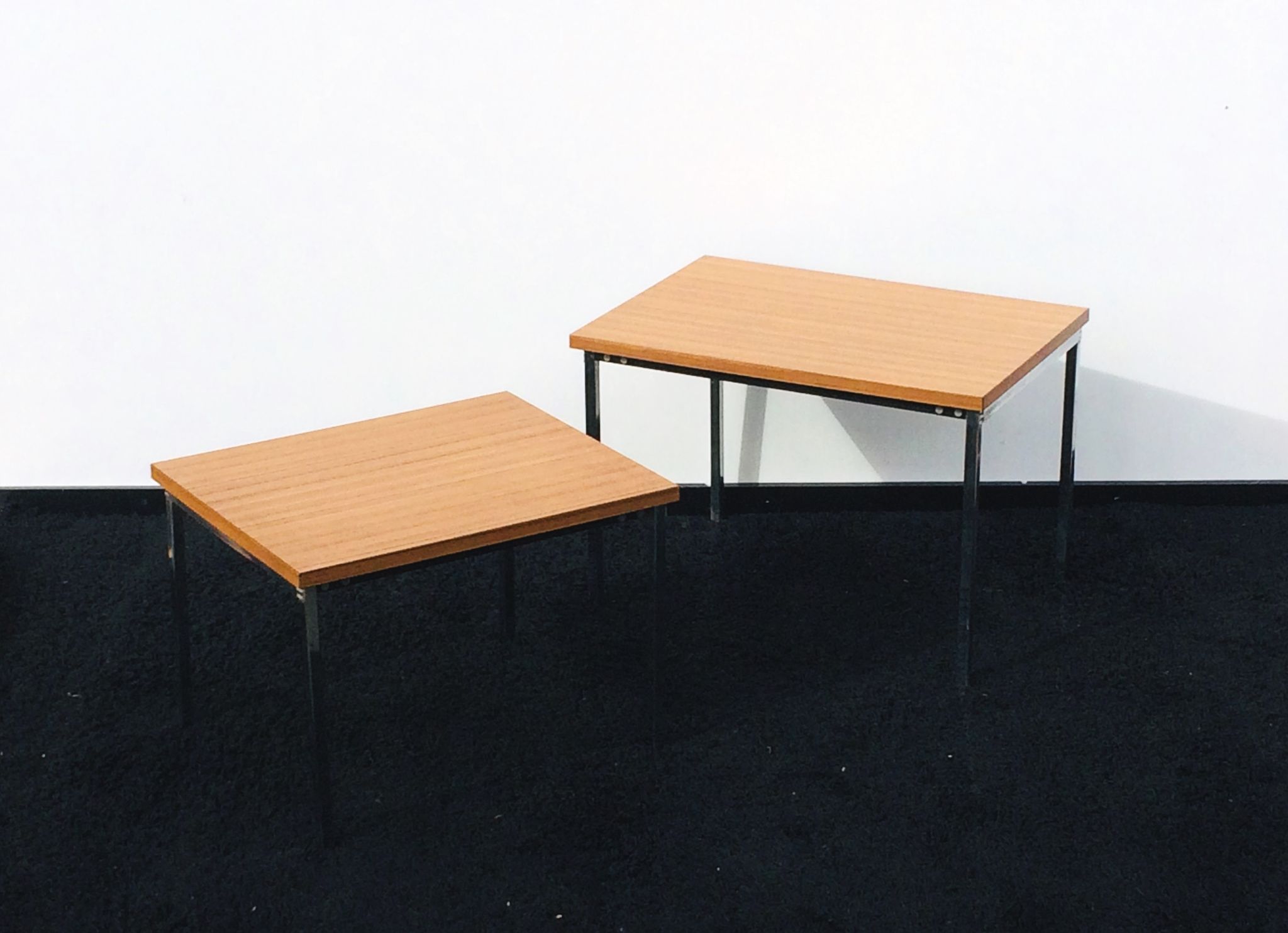 Pair coffee tables by Pierre Guariche for Meurop 60
