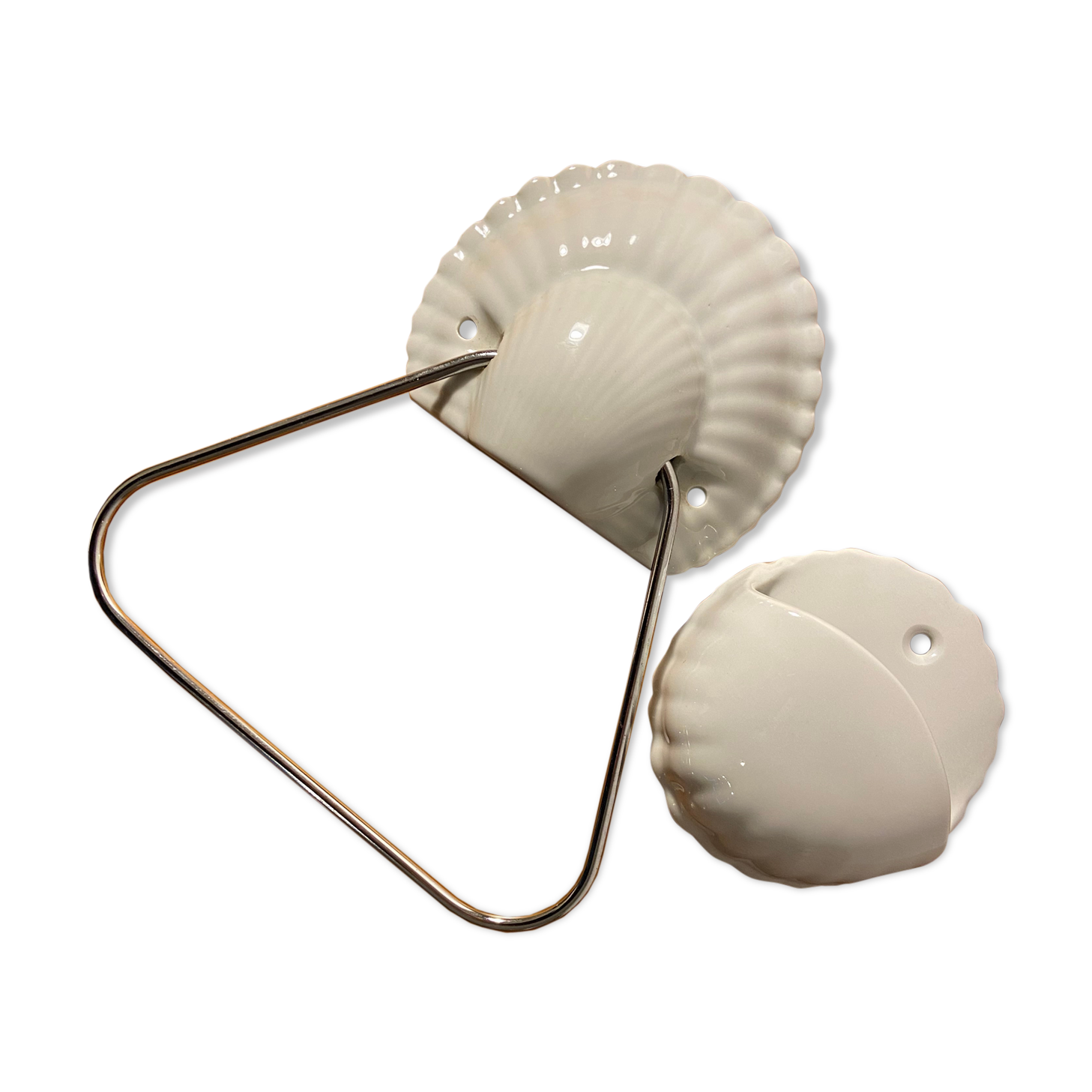 Shell towel rack and earthenware soap holder