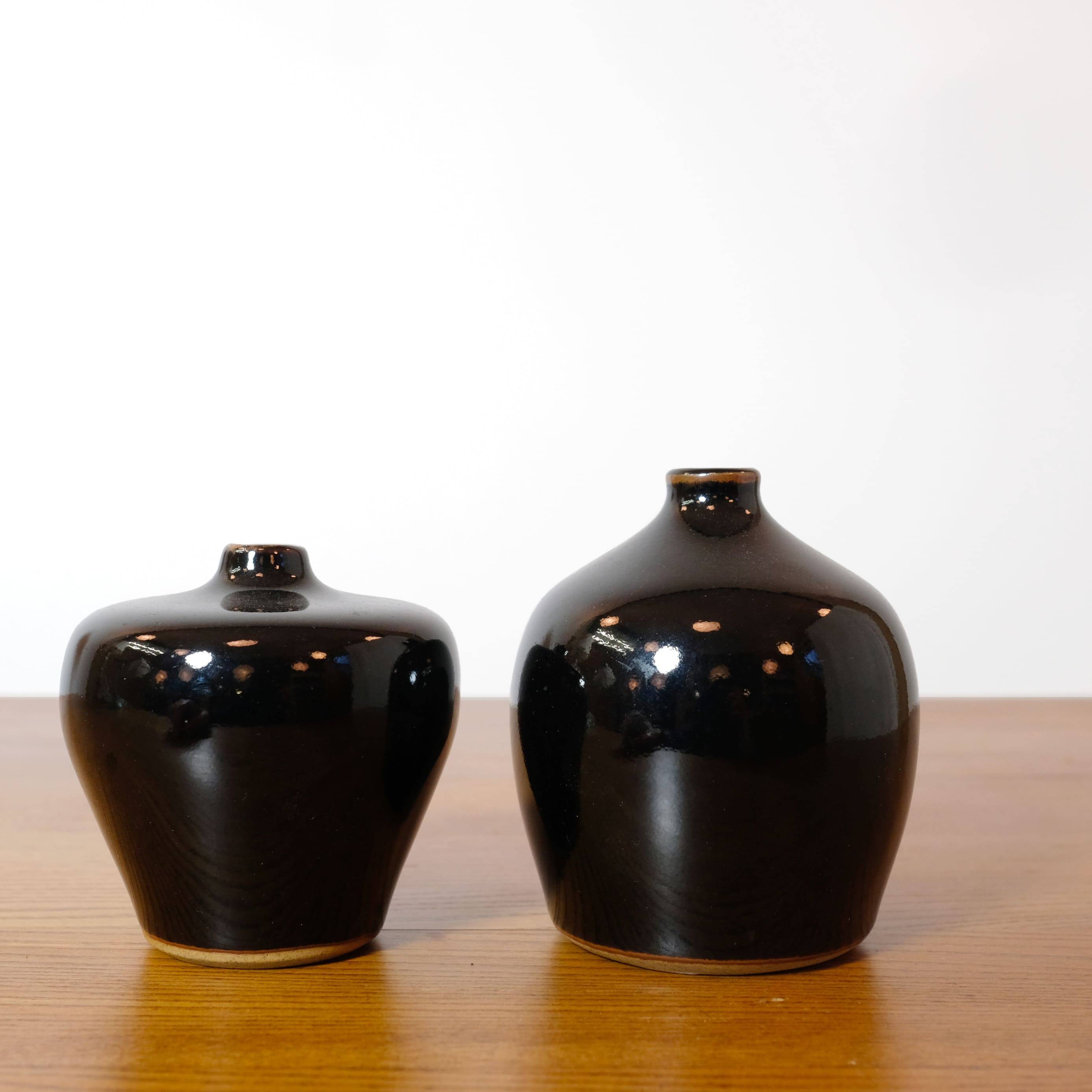 Laslo for Mikasa, two small black vases from the 80s.