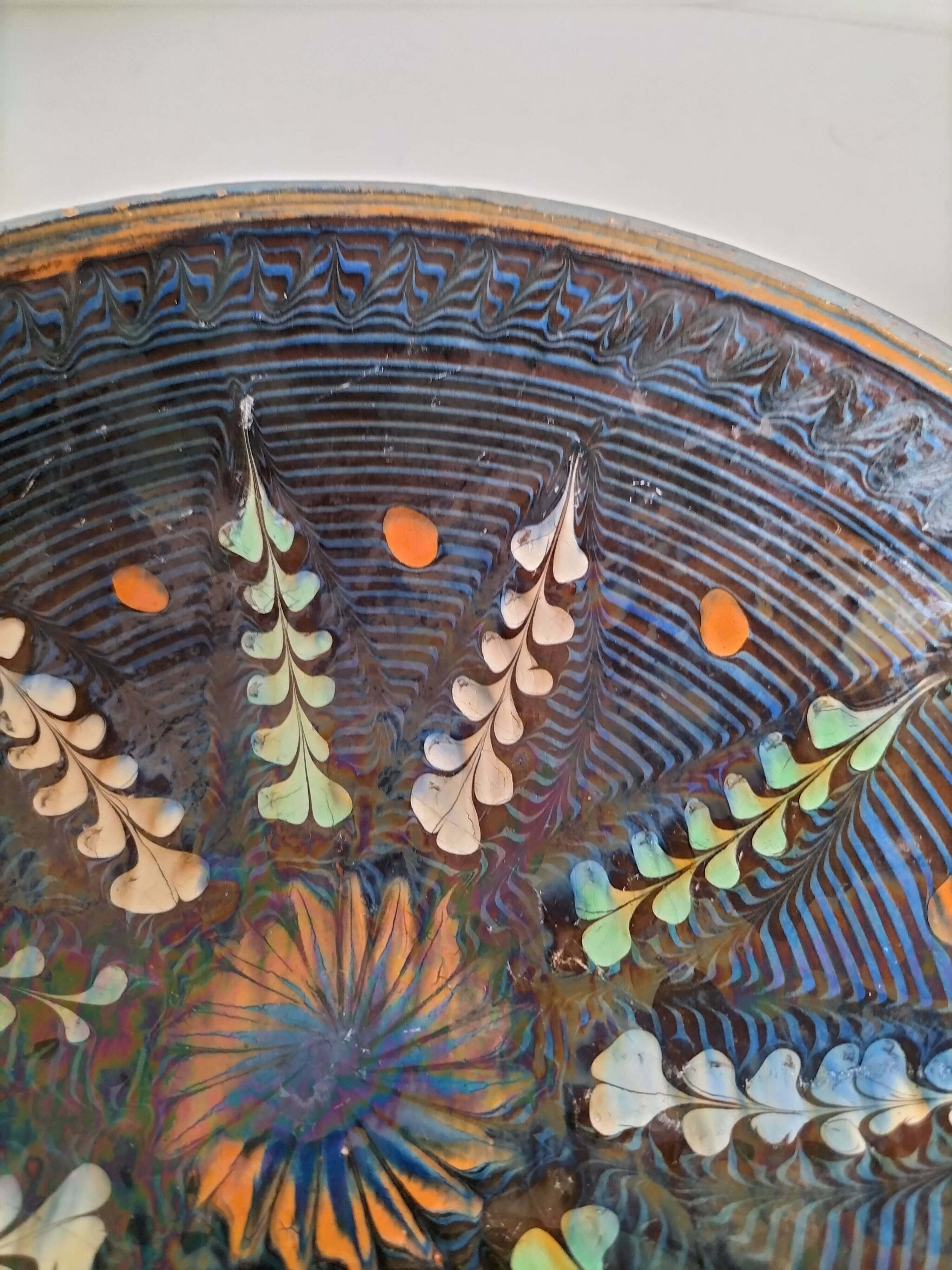 Large handcrafted glazed bowl – radiant floral decoration