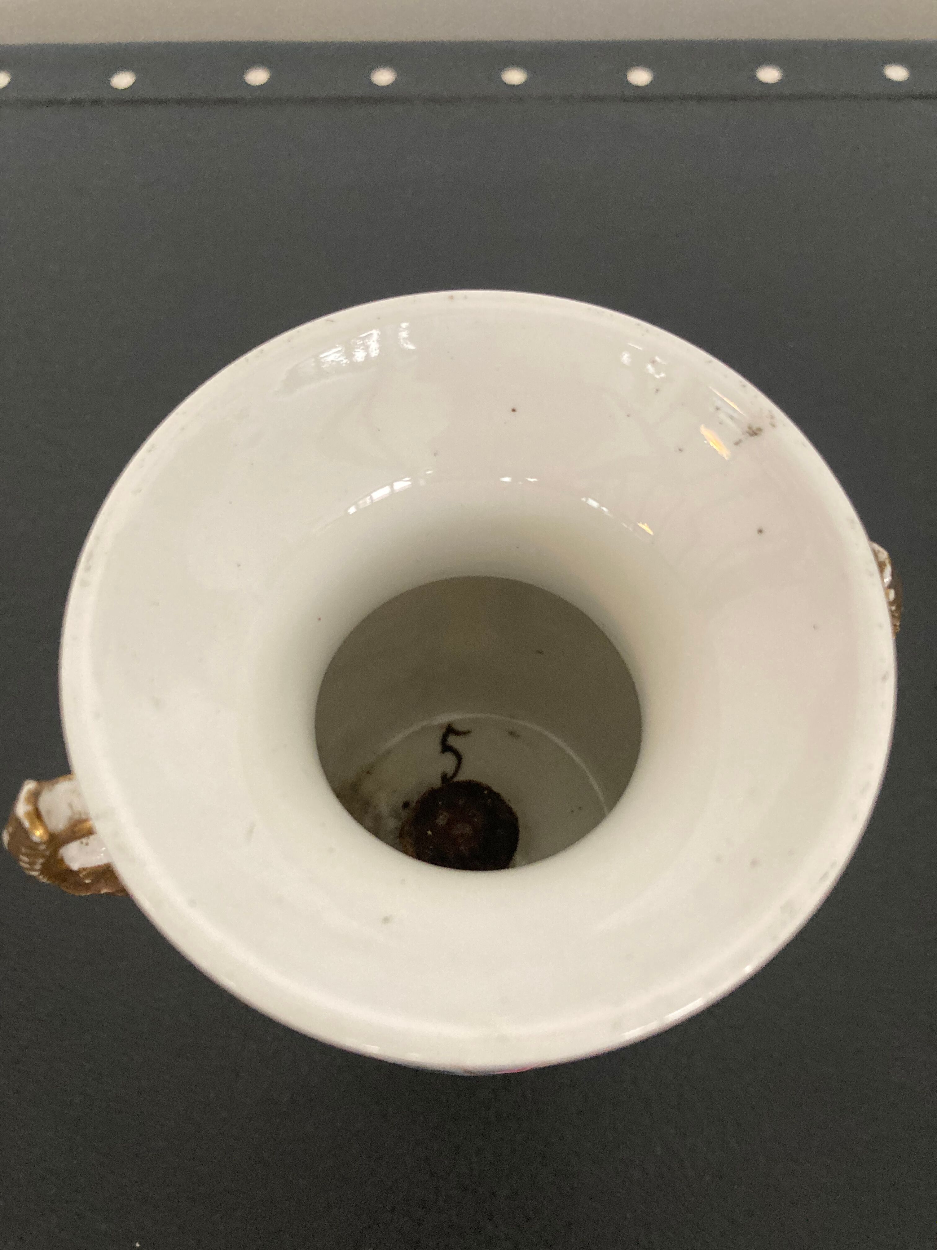 Porcelain vase XIX on pedestal Saint Jeanne