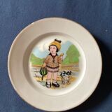 Set of 8 old dessert plates