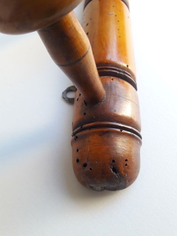 Wooden wall coat rack 4 hooks