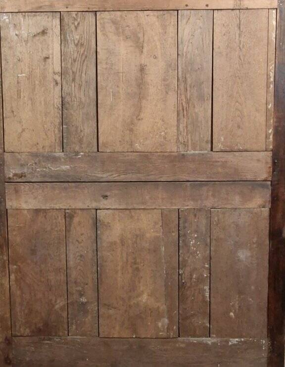 Important Louis XV wedding wardrobe in walnut and burl.