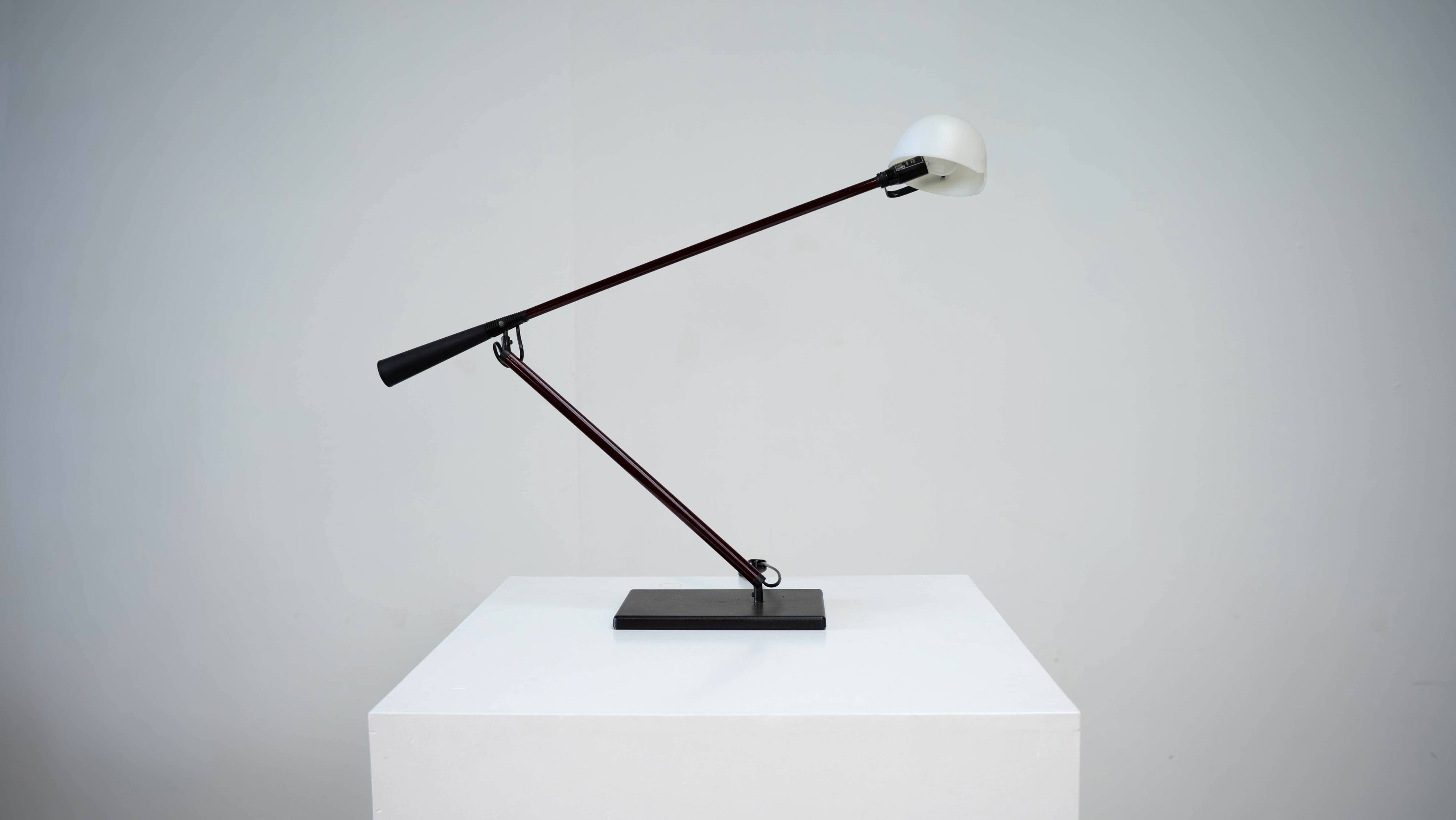 Paolo Rizzatto for Arteluce model 613 Table lamp