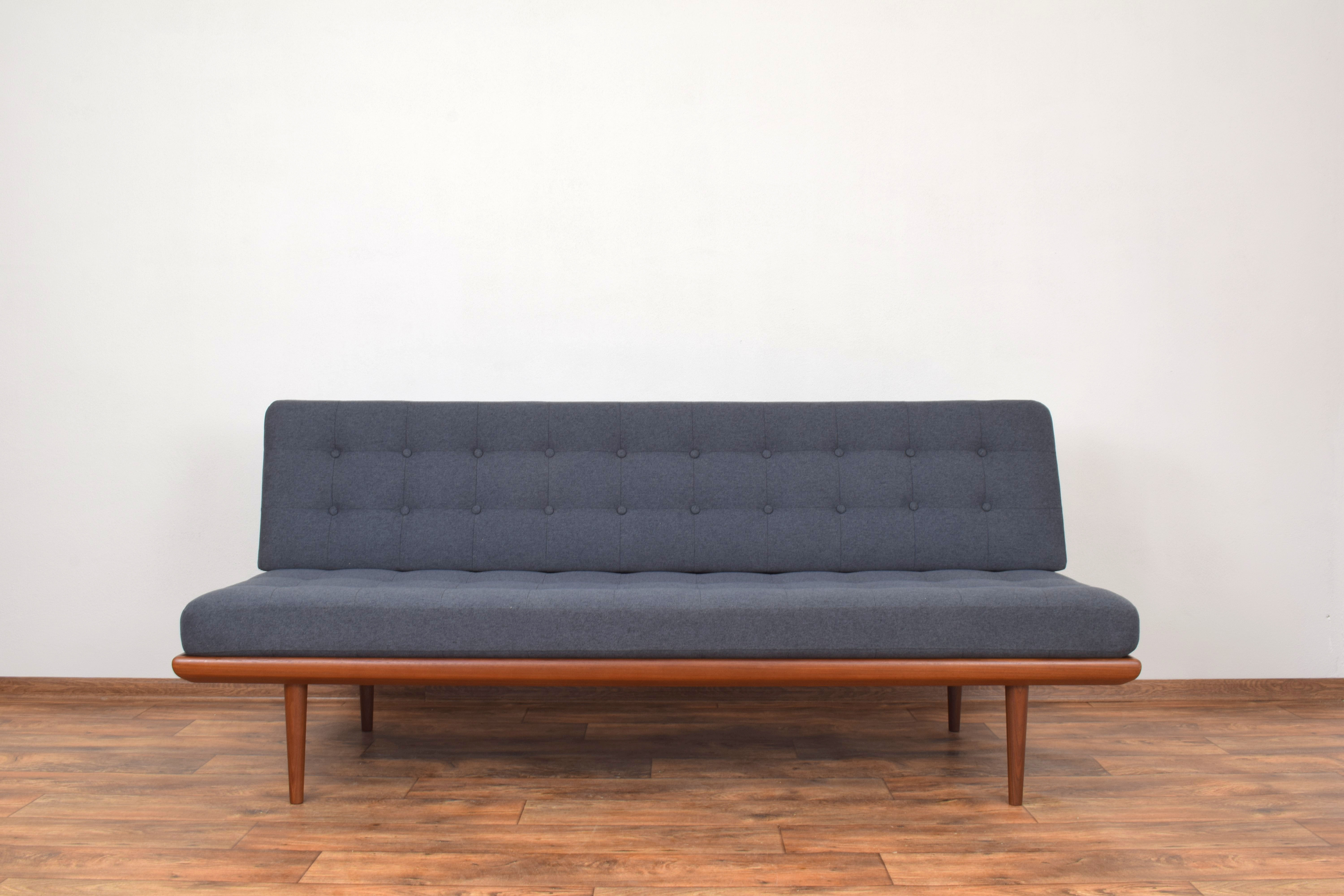 Minerva Teak Daybed by Peter Hvidt & Orla Mølgaard-Nielsen for France & Søn, 1950s, Set of 2