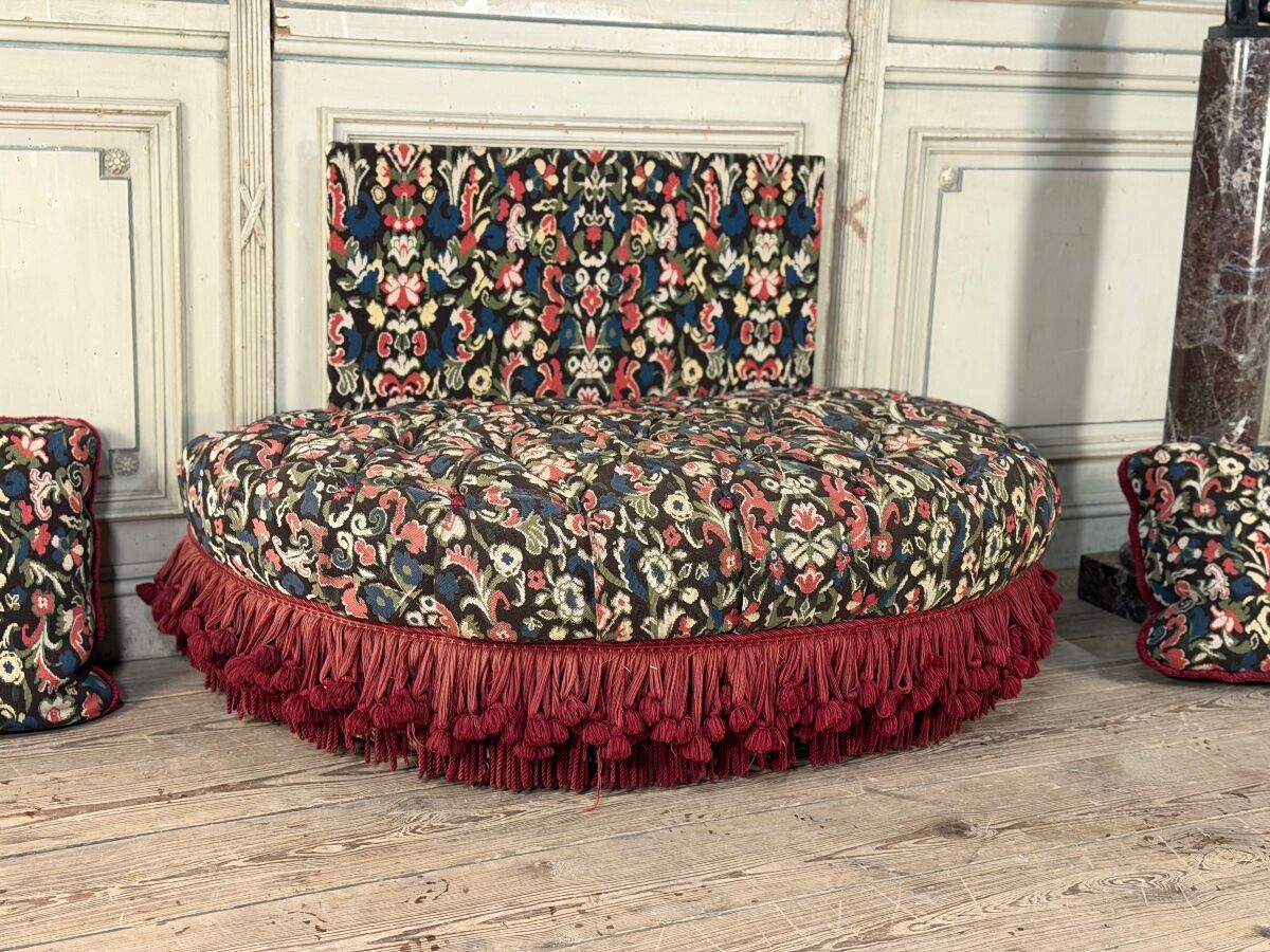 Occasional chair, trimmings and small stitches by Jacques Garcia