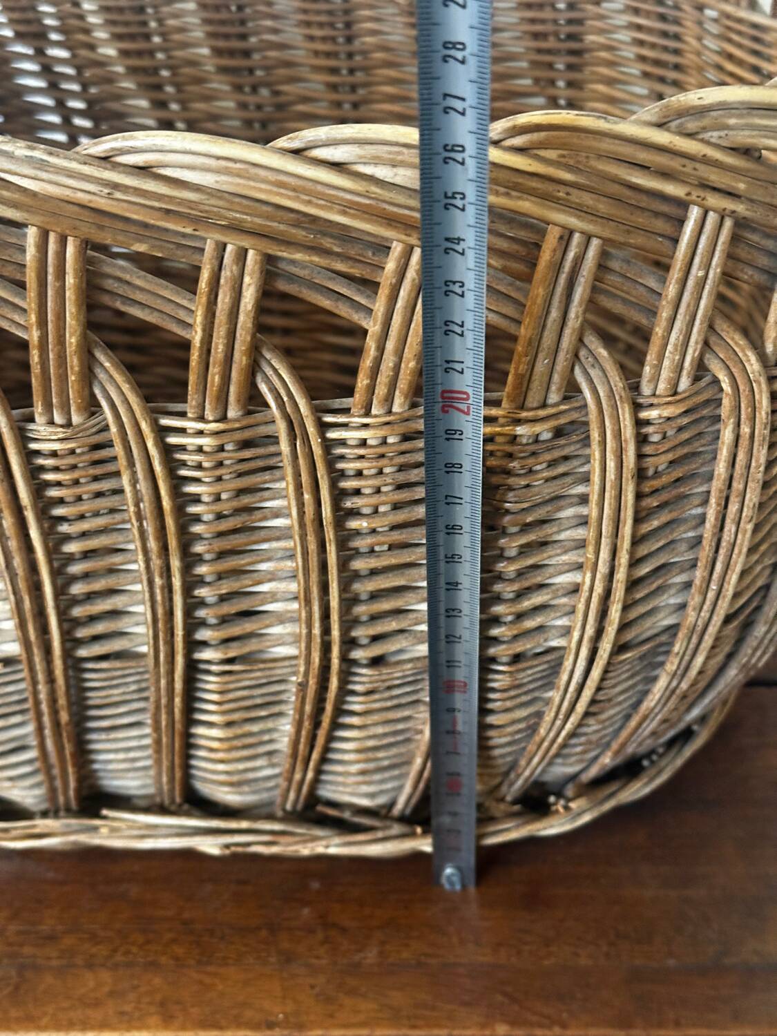 Vintage 1950s wicker basket