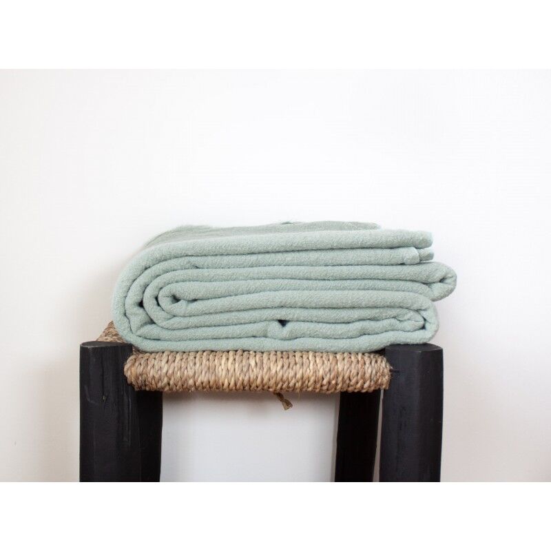 Vertinous linen tablecloth