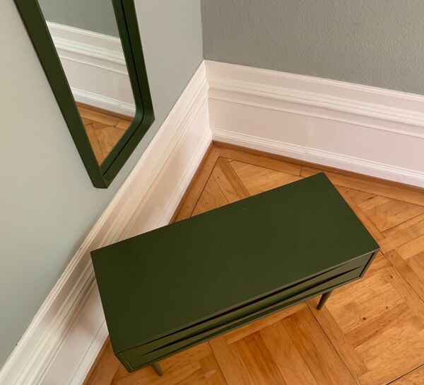 Ensemble de couloir en teck laqué par Niels Clausen pour NC Mobler