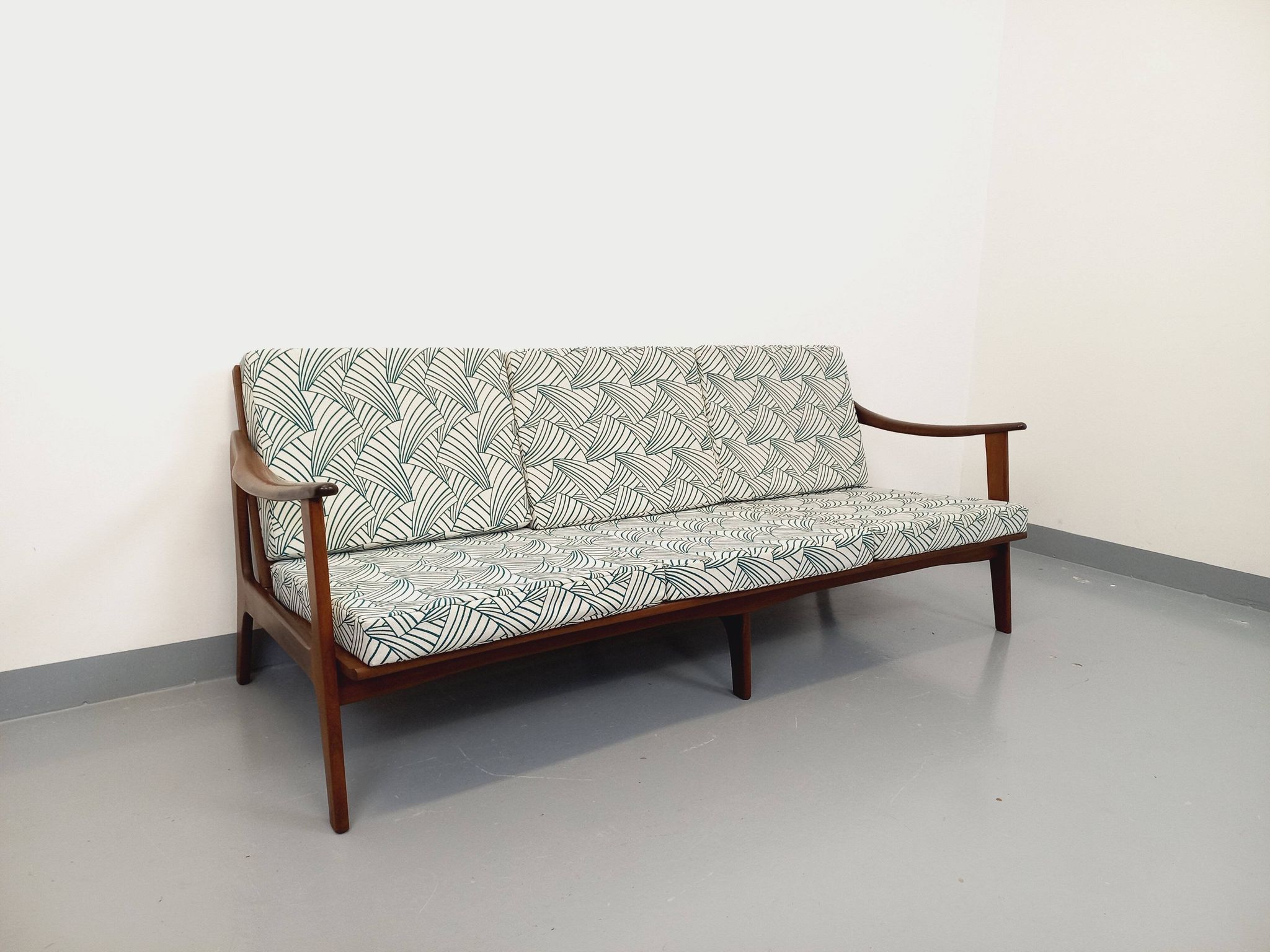 Scandinavian 3-seater sofa bench by Arne Wahl Iversen for Komfort in teak