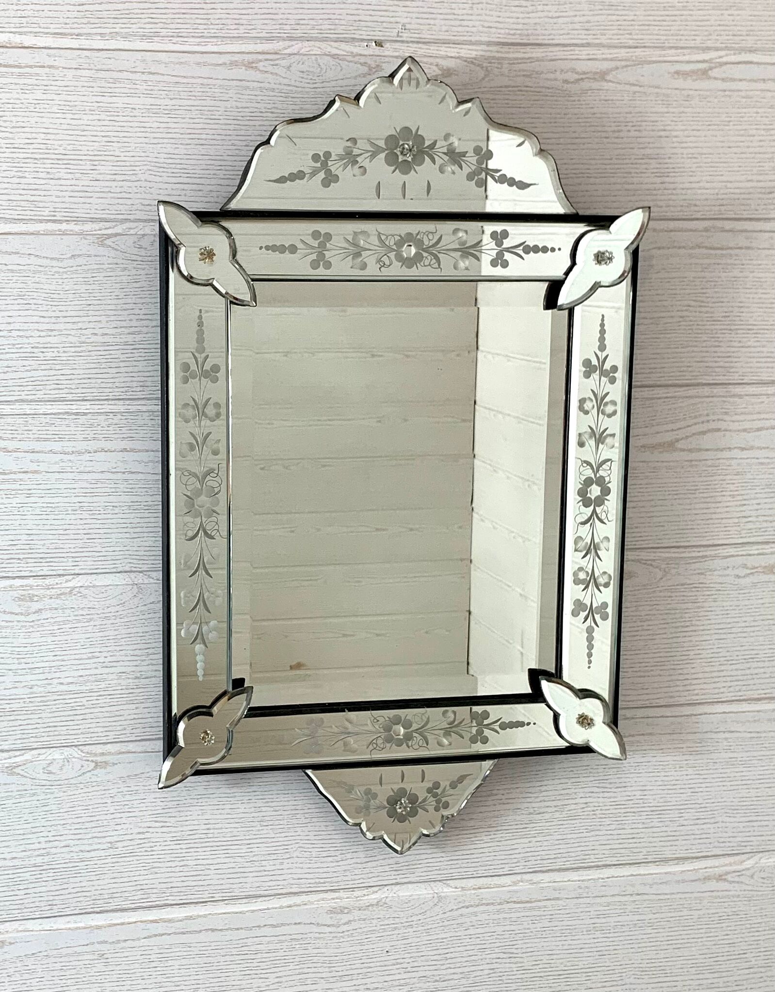 Venetian mirror - 65x40