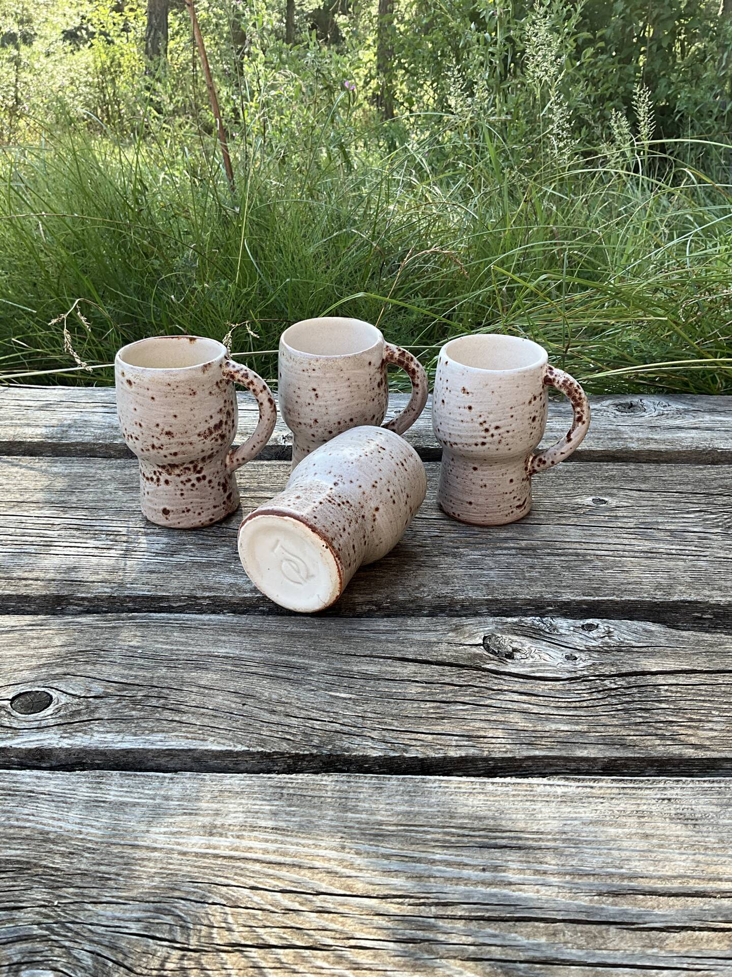 Suite de 4 tasses / mugs en grès moucheté vintage par Claude Paci, Val