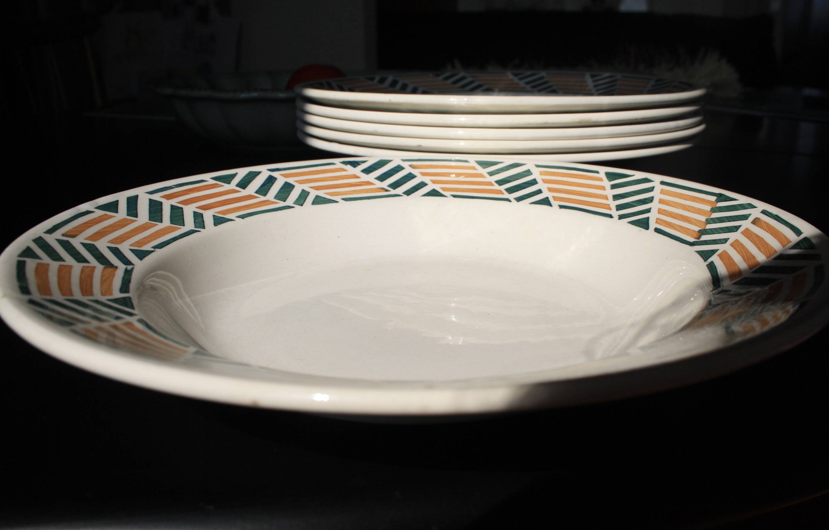 Set of 6 plates from the New Givors Earthenware Factory "Gisèle"