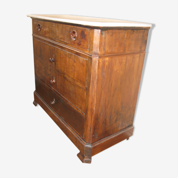 Dresser late XIX