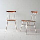 Paire de chaises nordiques en bois