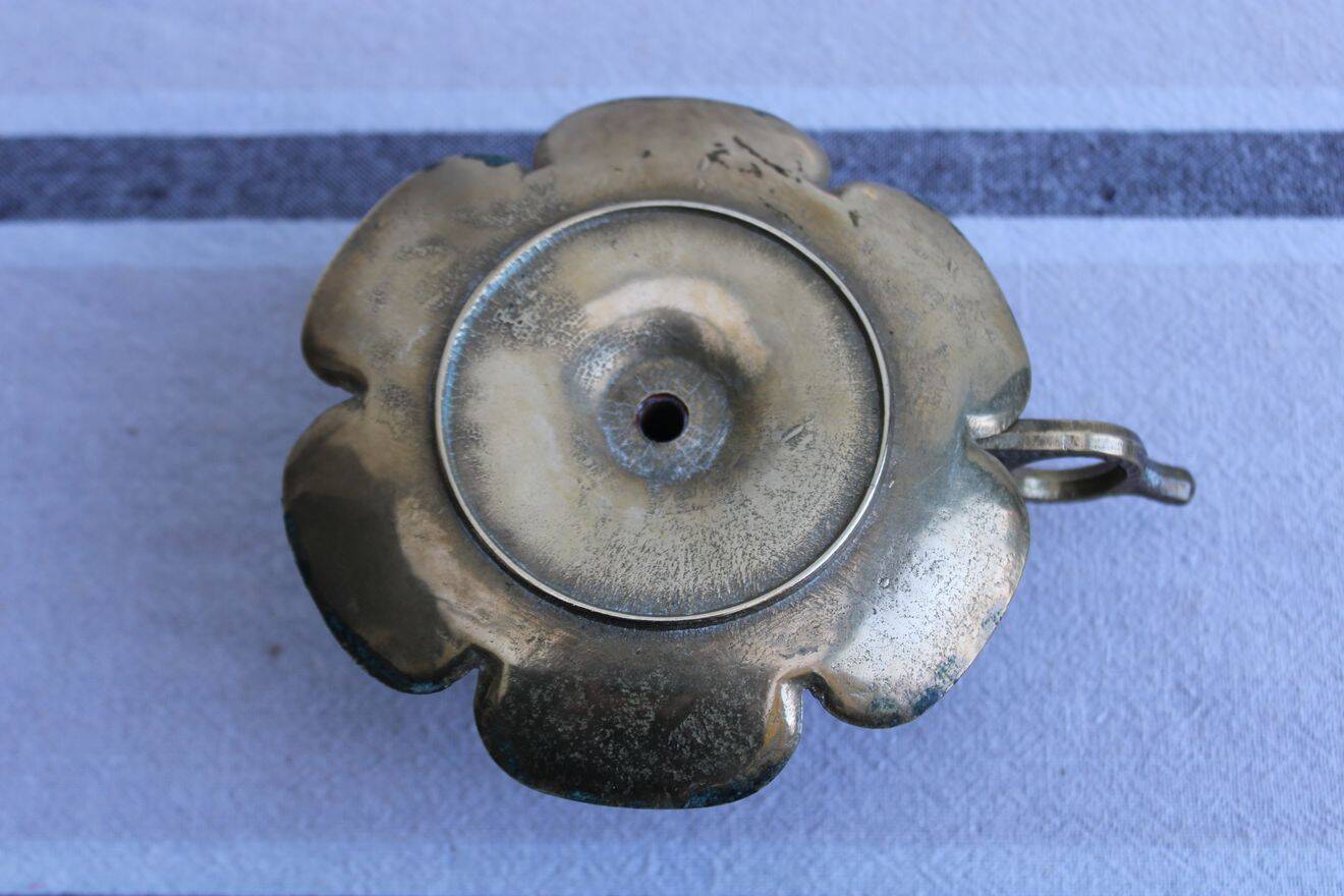 Gold metal candle holder
