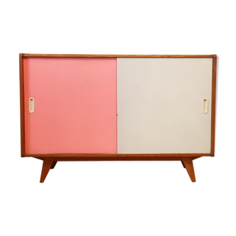 Buffet U 452 par Jiri Jiroutek pour Interier Praha années 1960