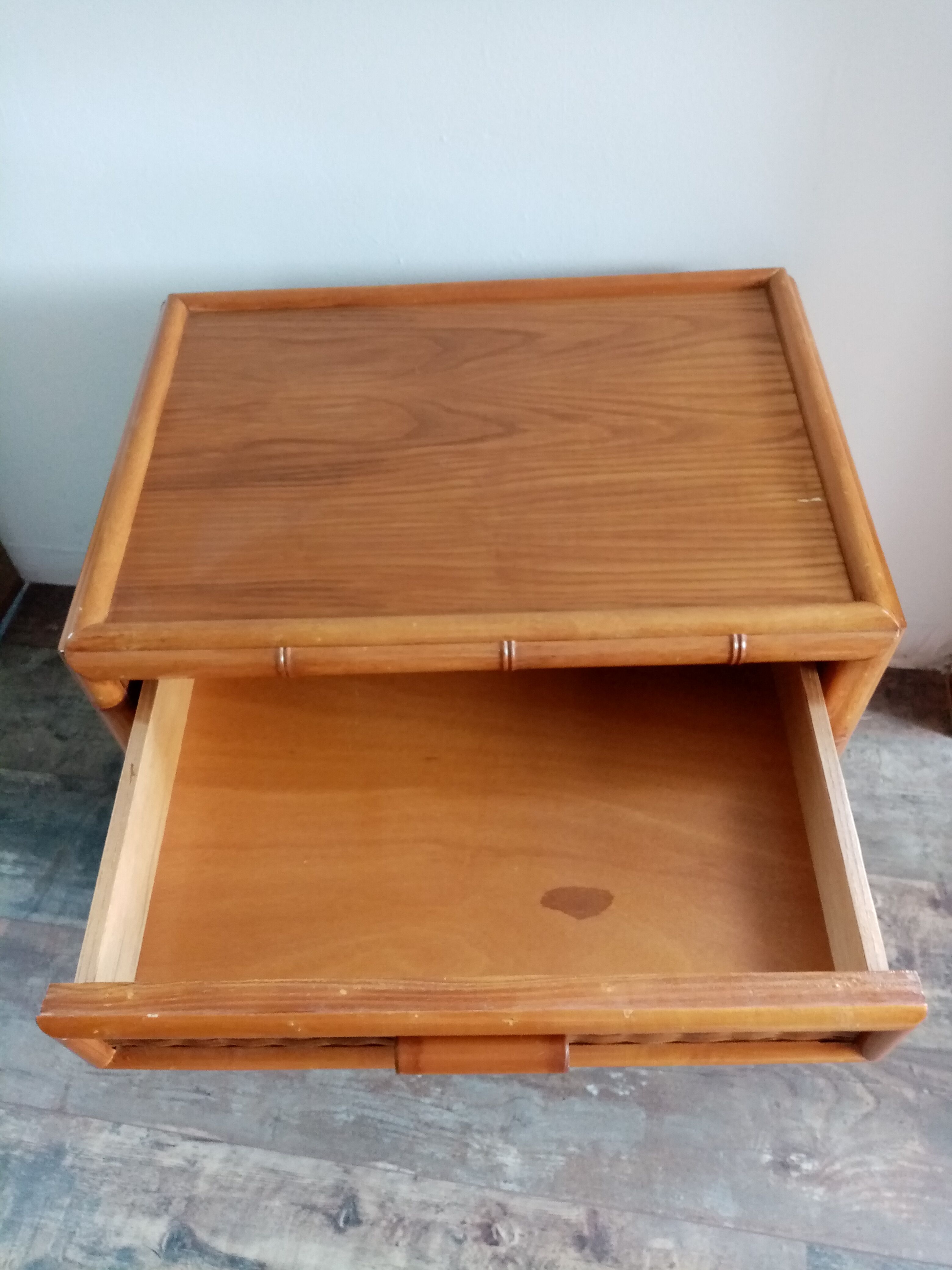 Bamboo and rattan auxiliary furniture