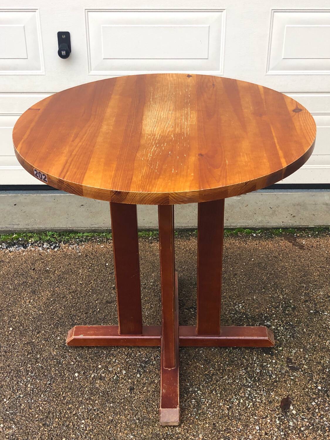 Table haute et ronde bois