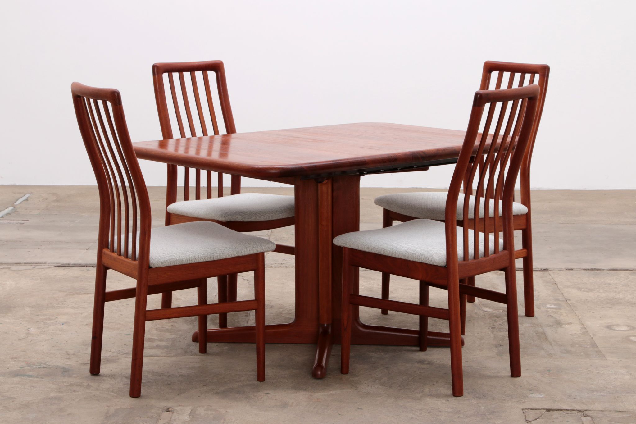 Danish set of 4 Kai Kristansen chairs and a table from Korup, 1960 Denmark.
