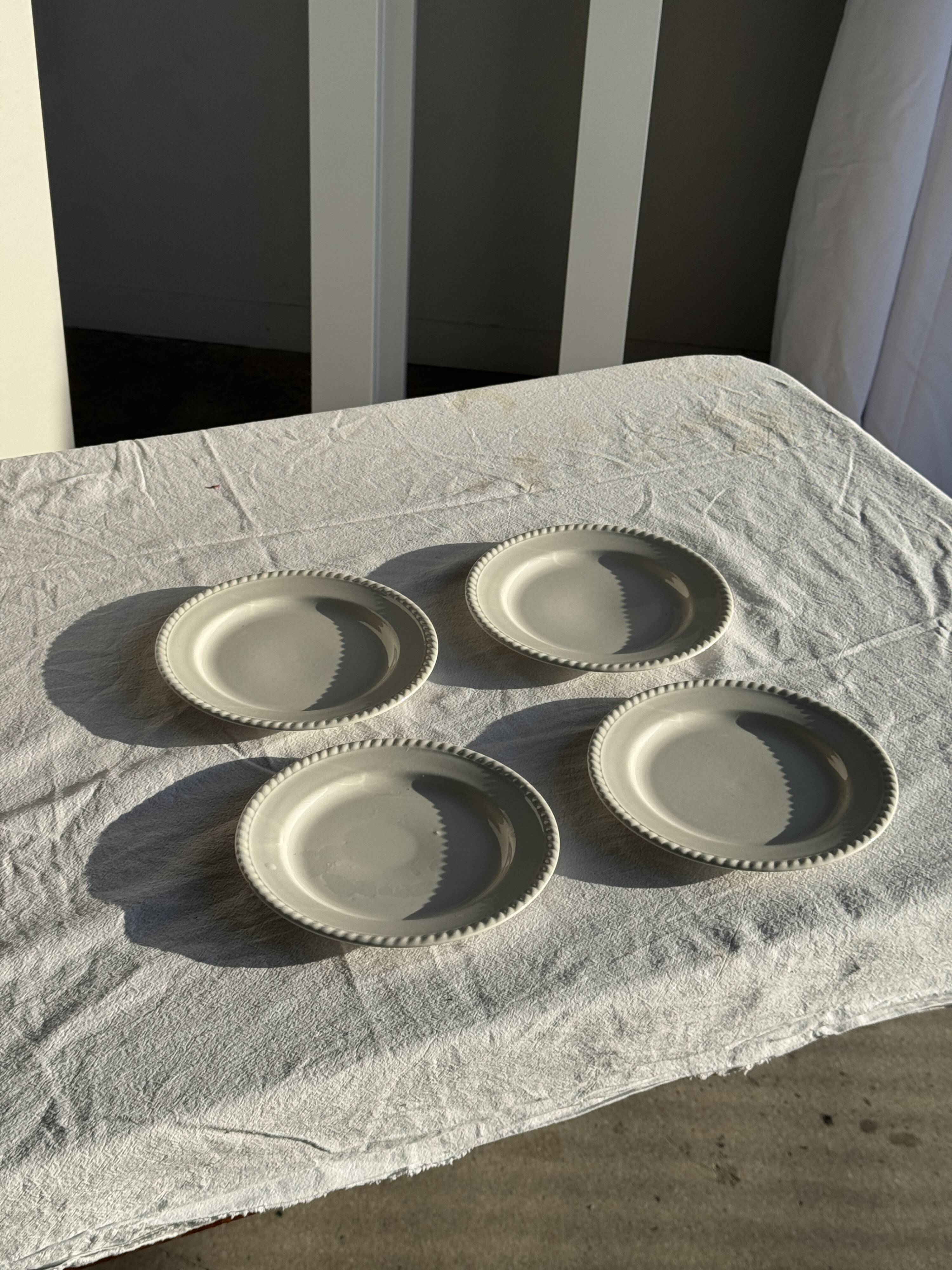 Set of 4 small white earthenware dessert plates D20