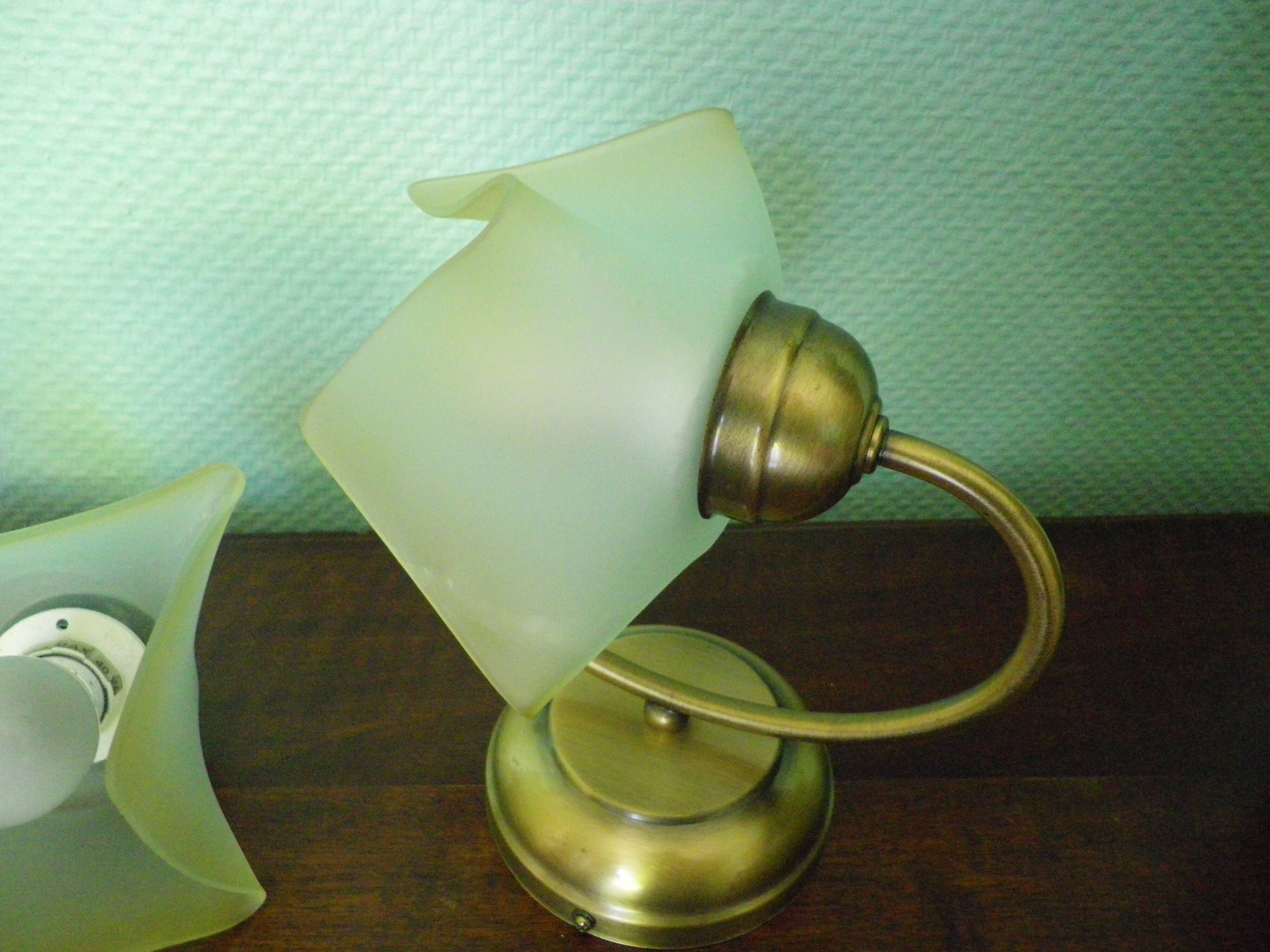 2 wall lights, opaline lampshade 1960/1970