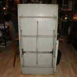 Folding table very good quality, Functionalist movement first half of the XX th