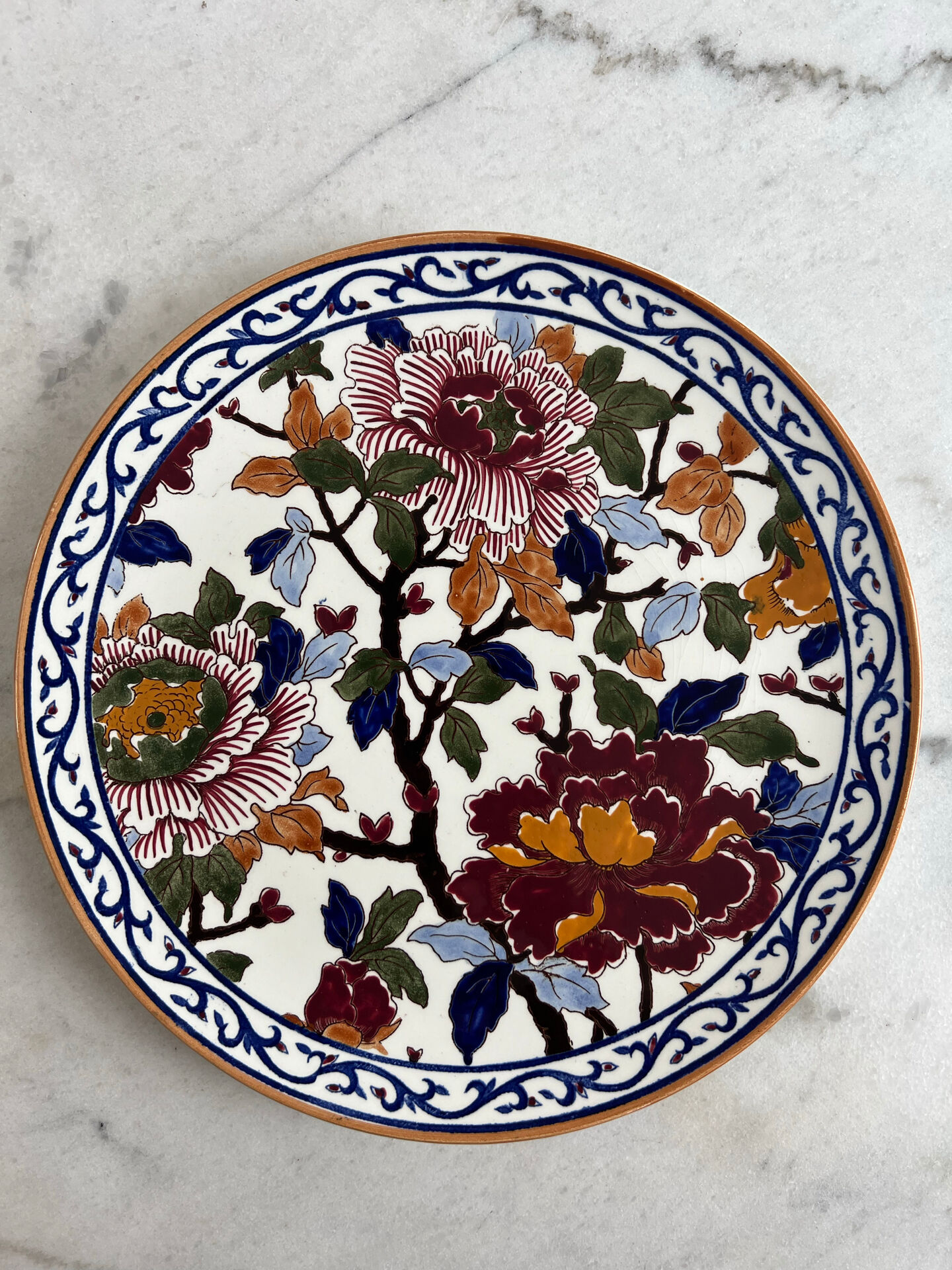 Pivoine gien assiette de présentation