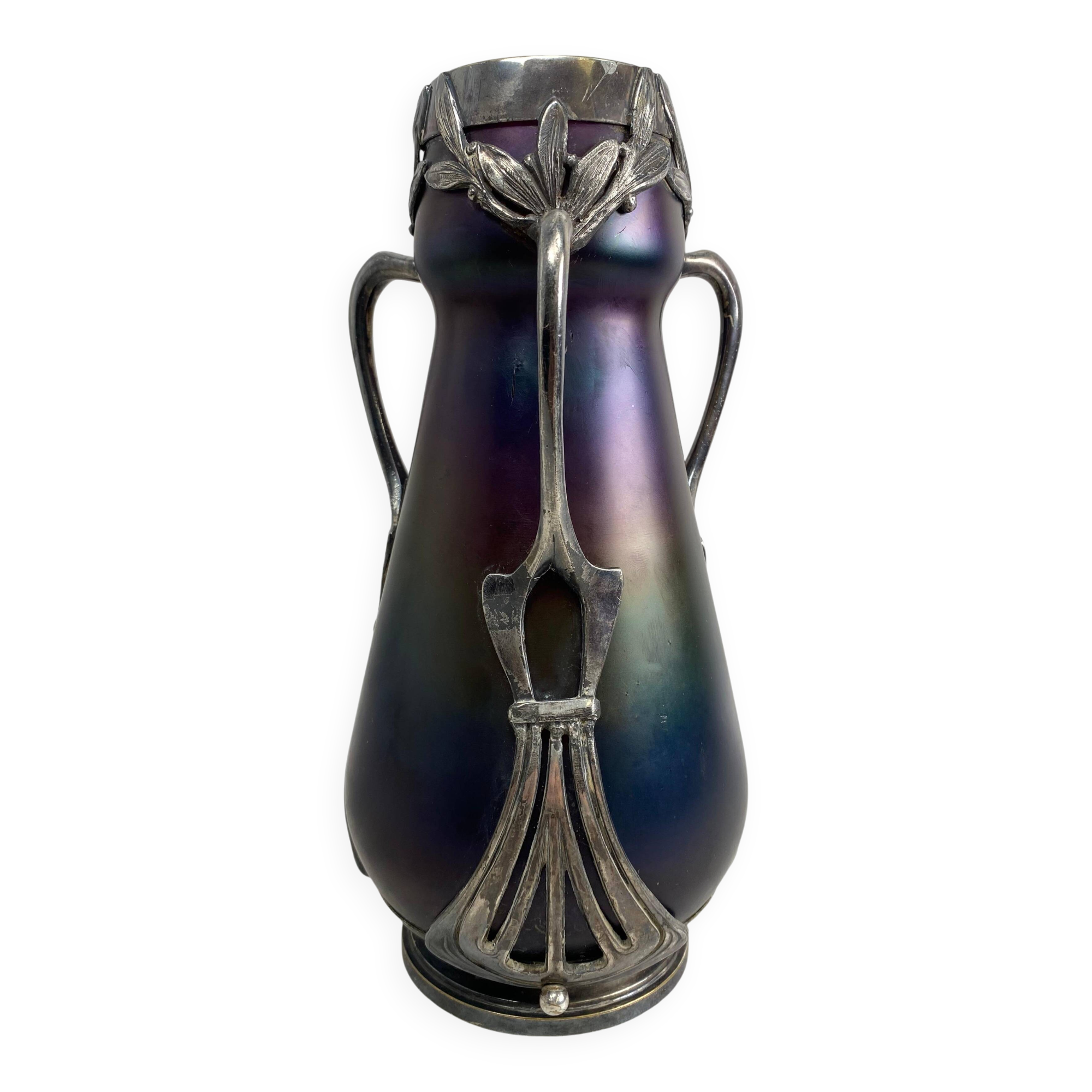 Art glass vase in the Jugendstil style by Wilhelm Kralik Sohne