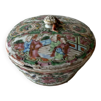 Chinese porcelain box 19th century