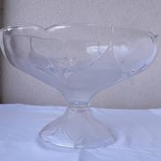 Glass footed bowl