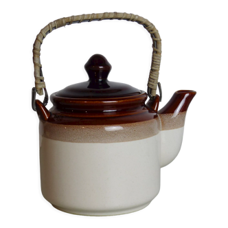 Teapot in beige and brown stoneware