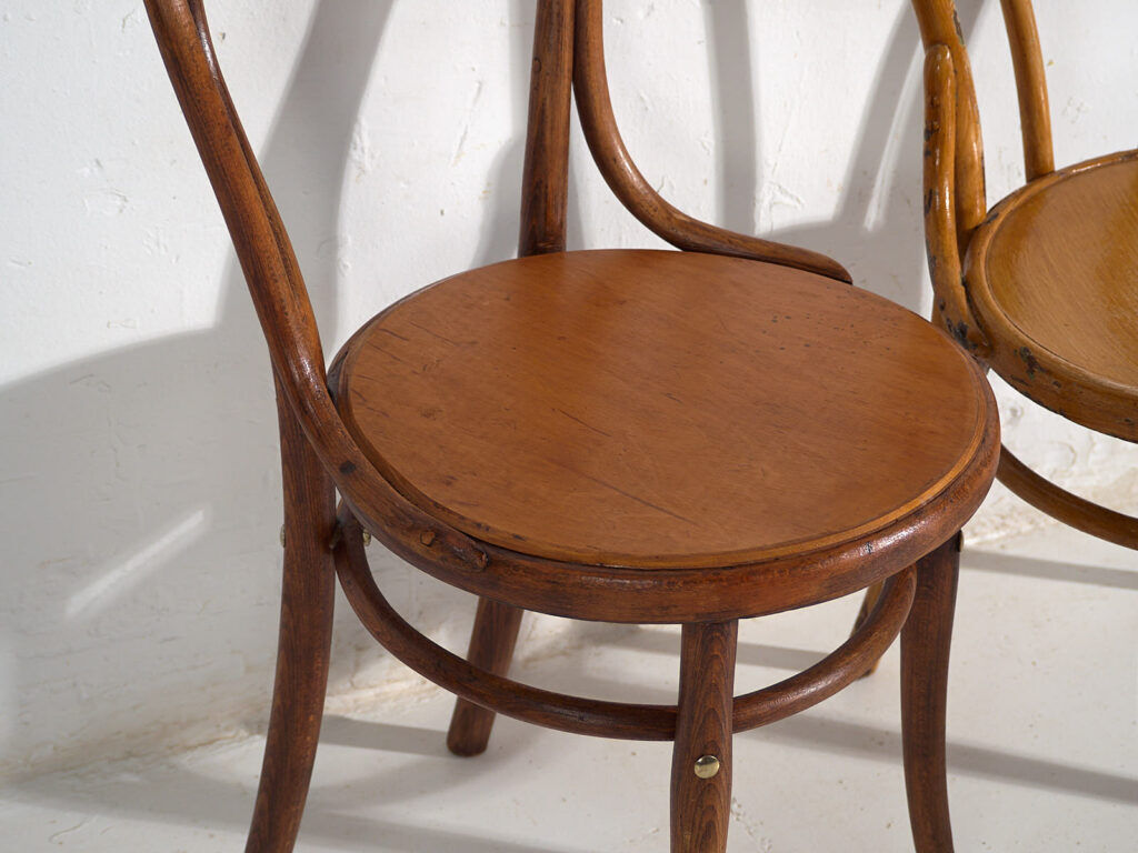 Anciennes chaises Thonet (c.1920). Ensemble de 2 pièces #6