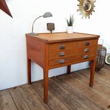 Former furniture business to drawers set