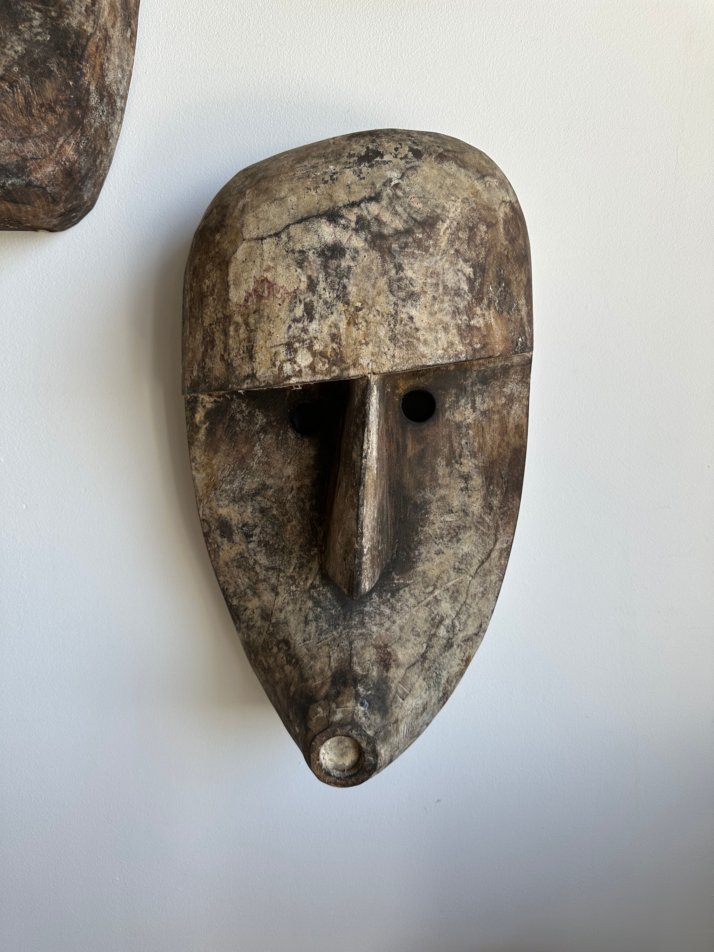Large Timor mask in patinated wood H:50cm (2)
