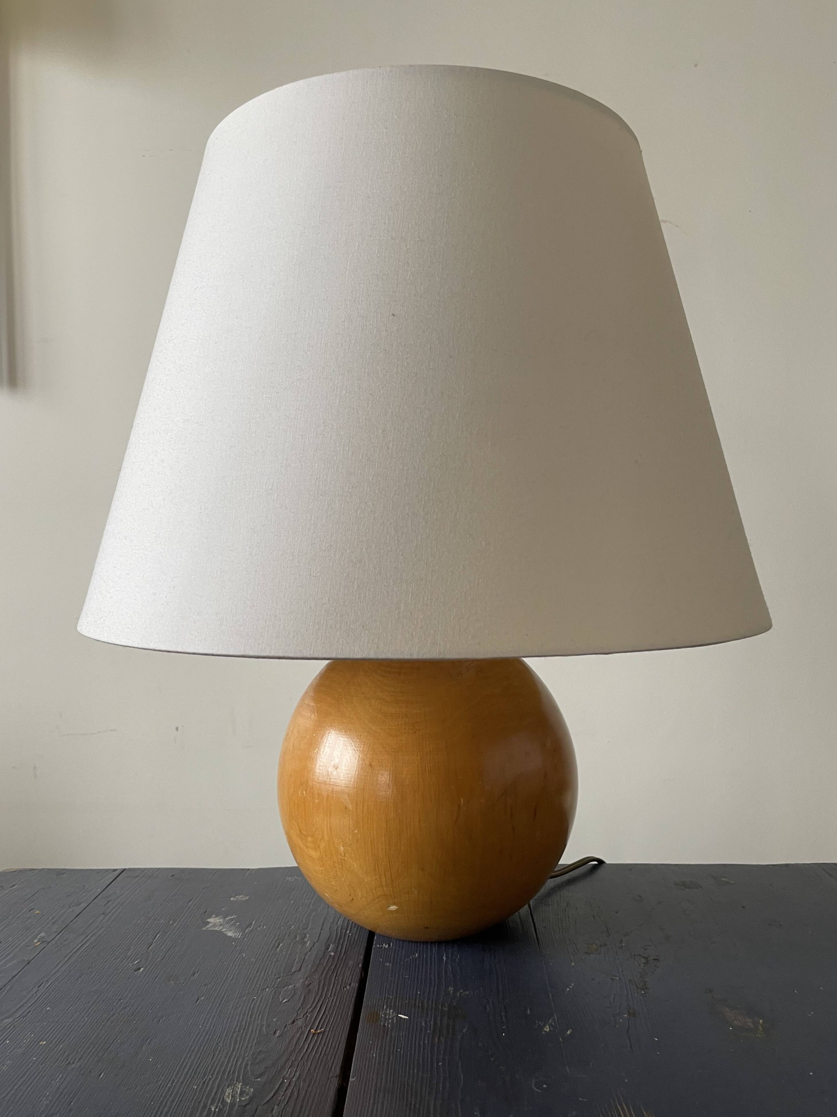 Grande lampe boule bois vintage
