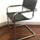 Fauteuil tubulaire de type cantilever