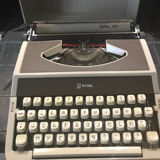 80s typewriter brand Litton model royal 200
