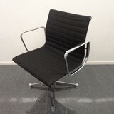 Fateuil de bureau EA108 en aluminium par Charles & Ray Eames éditon Herman Miller, années 1960