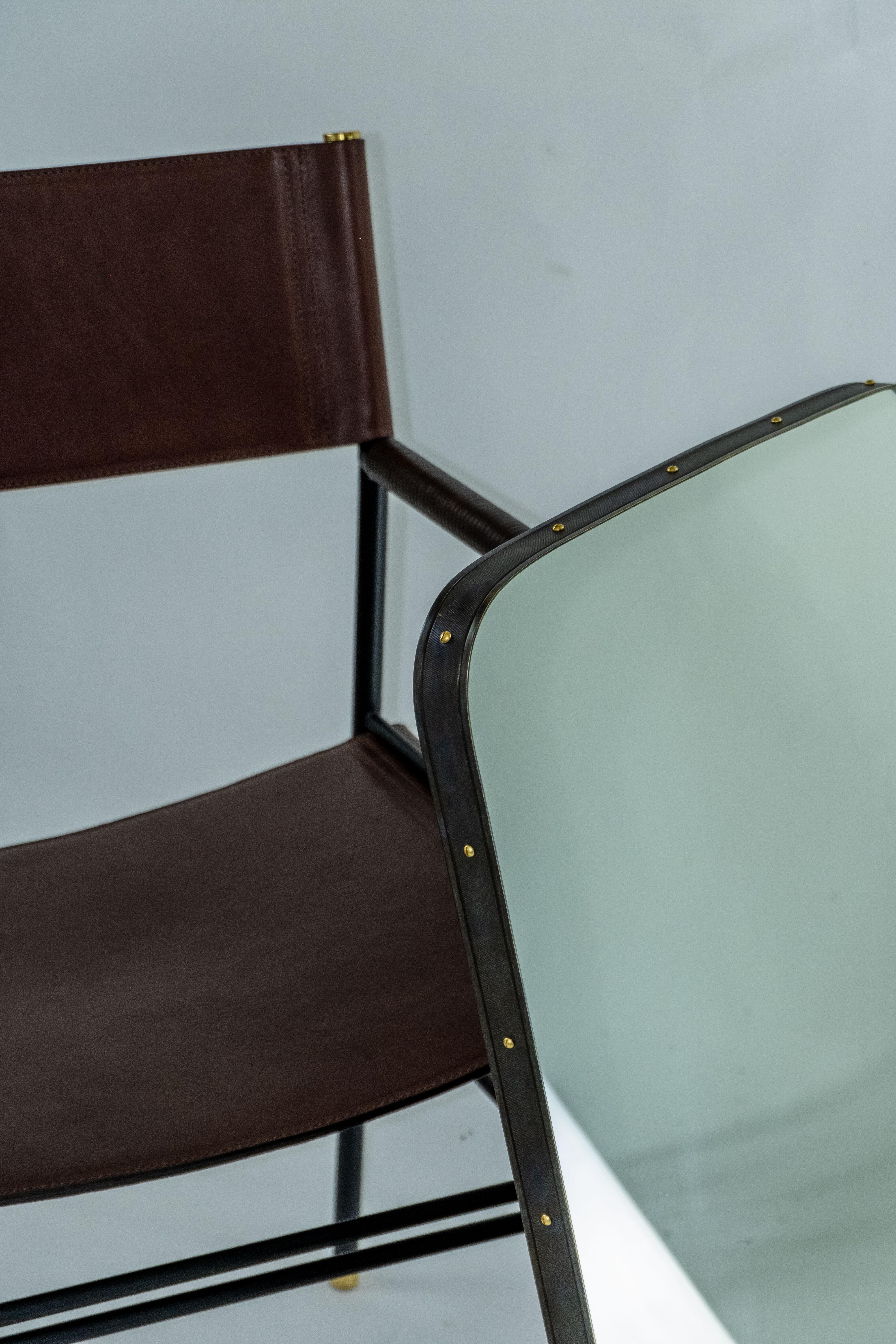 Contemporary rectangular mirror with rounded edges and embossed brass frame XXL