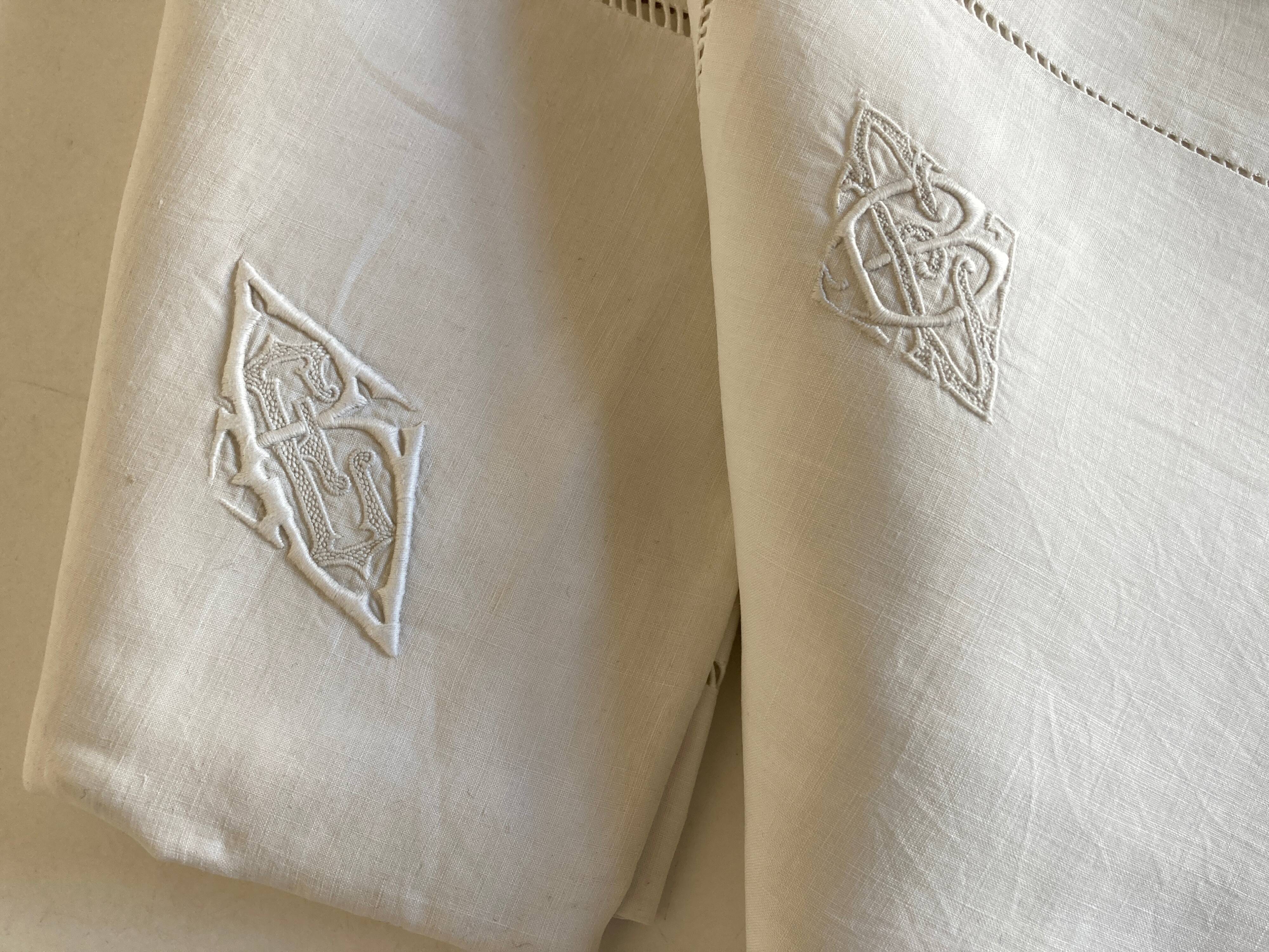 Pair of embroidered linen yarn pillowcases BE