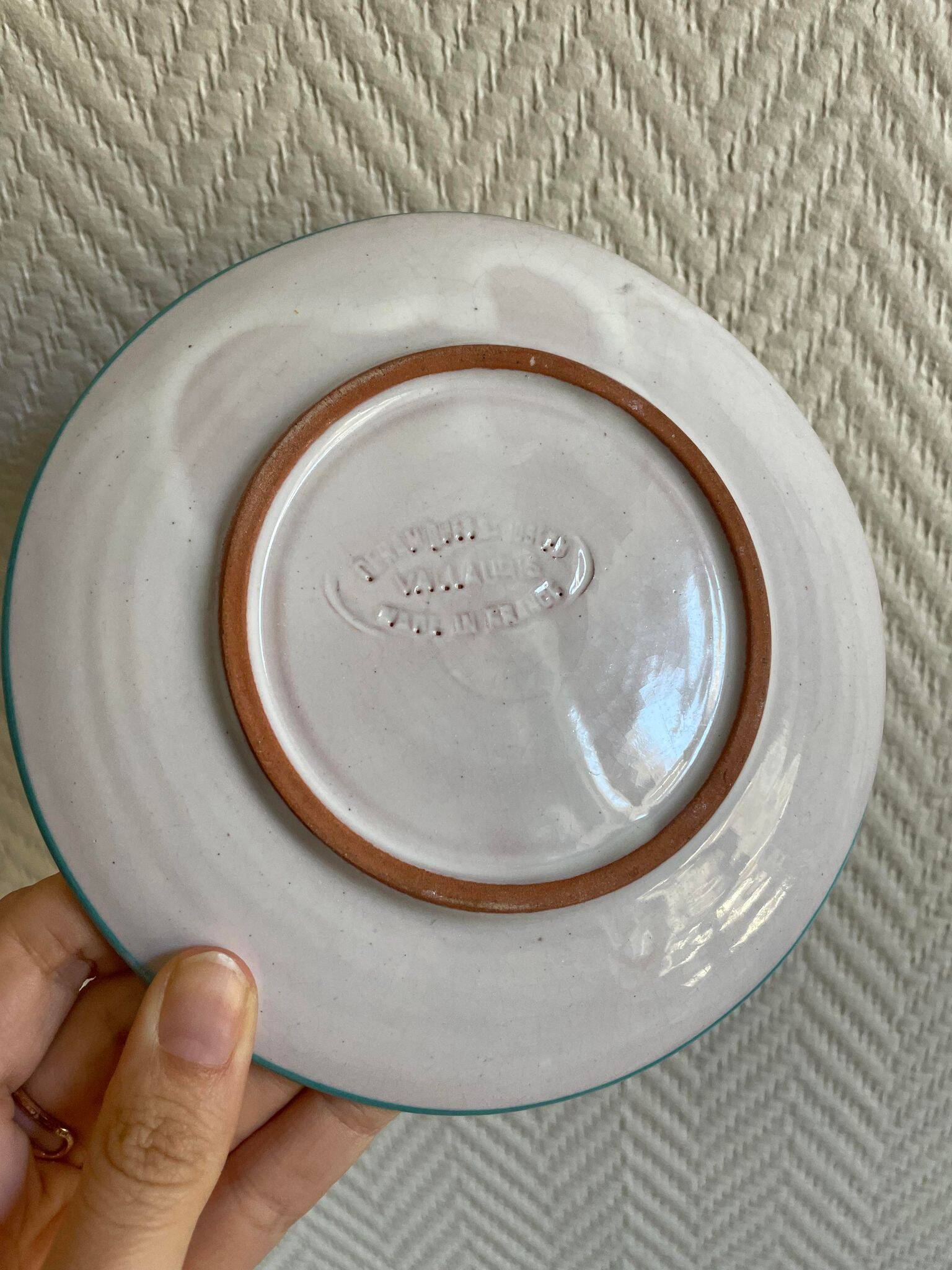 Valaluris plate fish decor