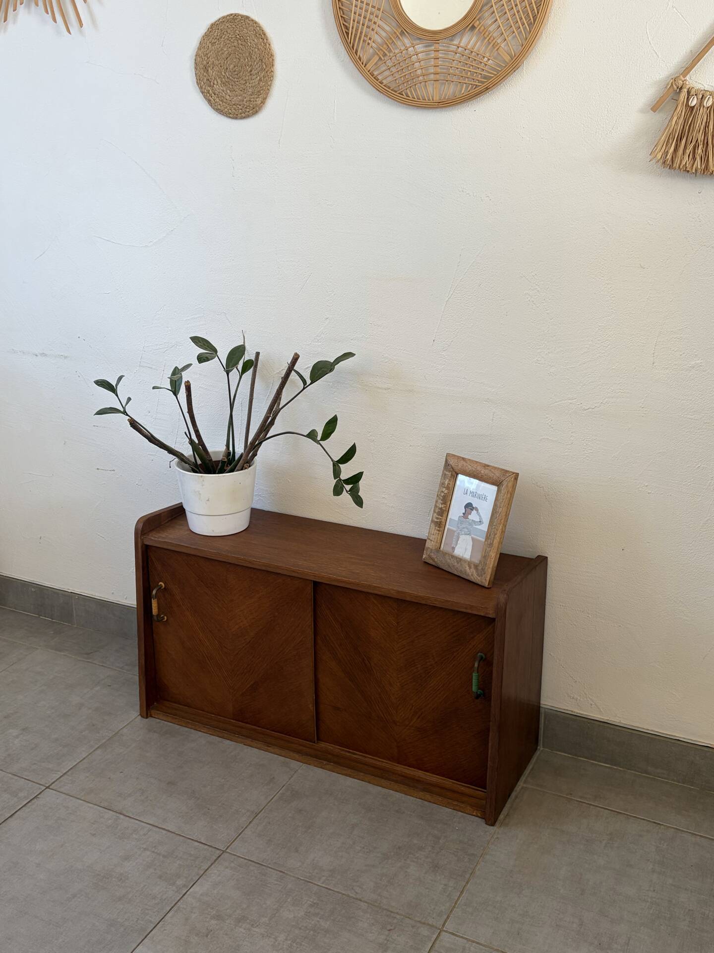 Vintage 1960s TV unit/storage.