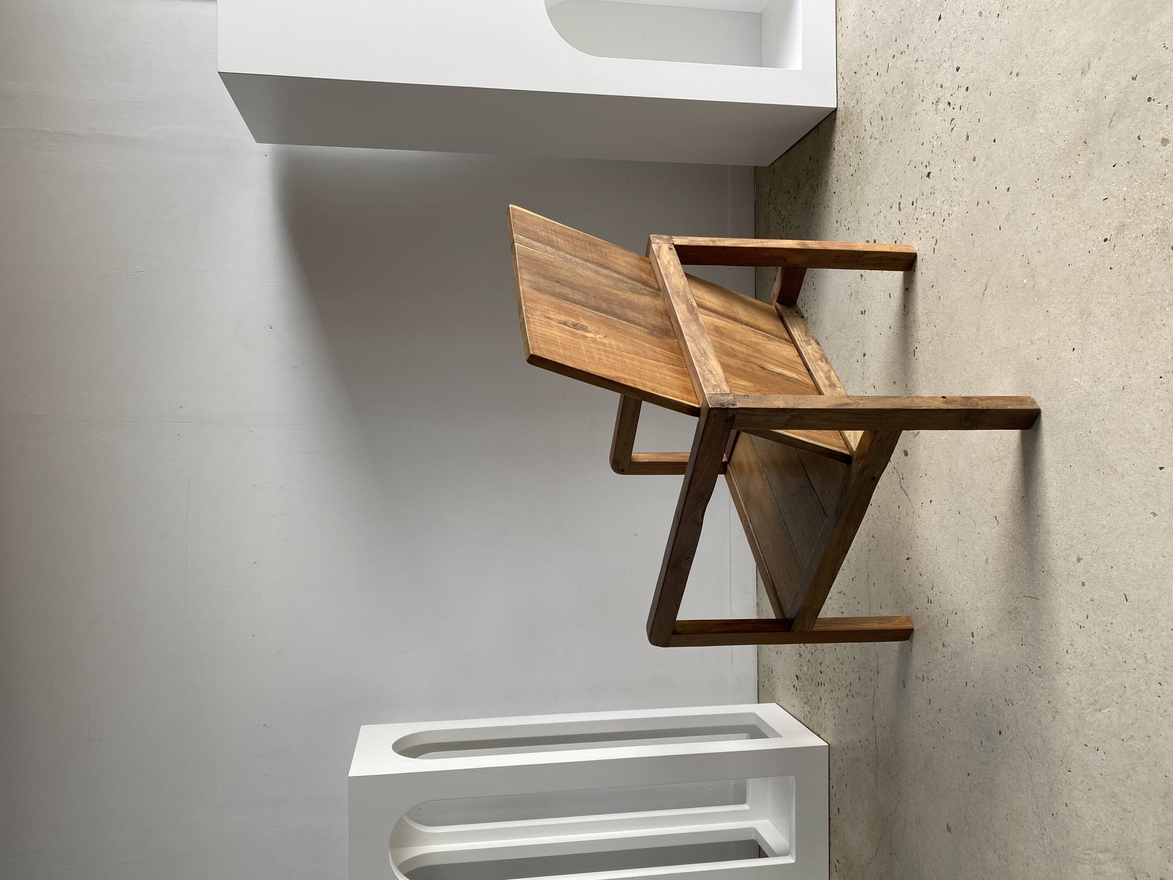 Armchair in natural wood (teak) minimalist design