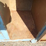 Industrial iron dressing cabinet