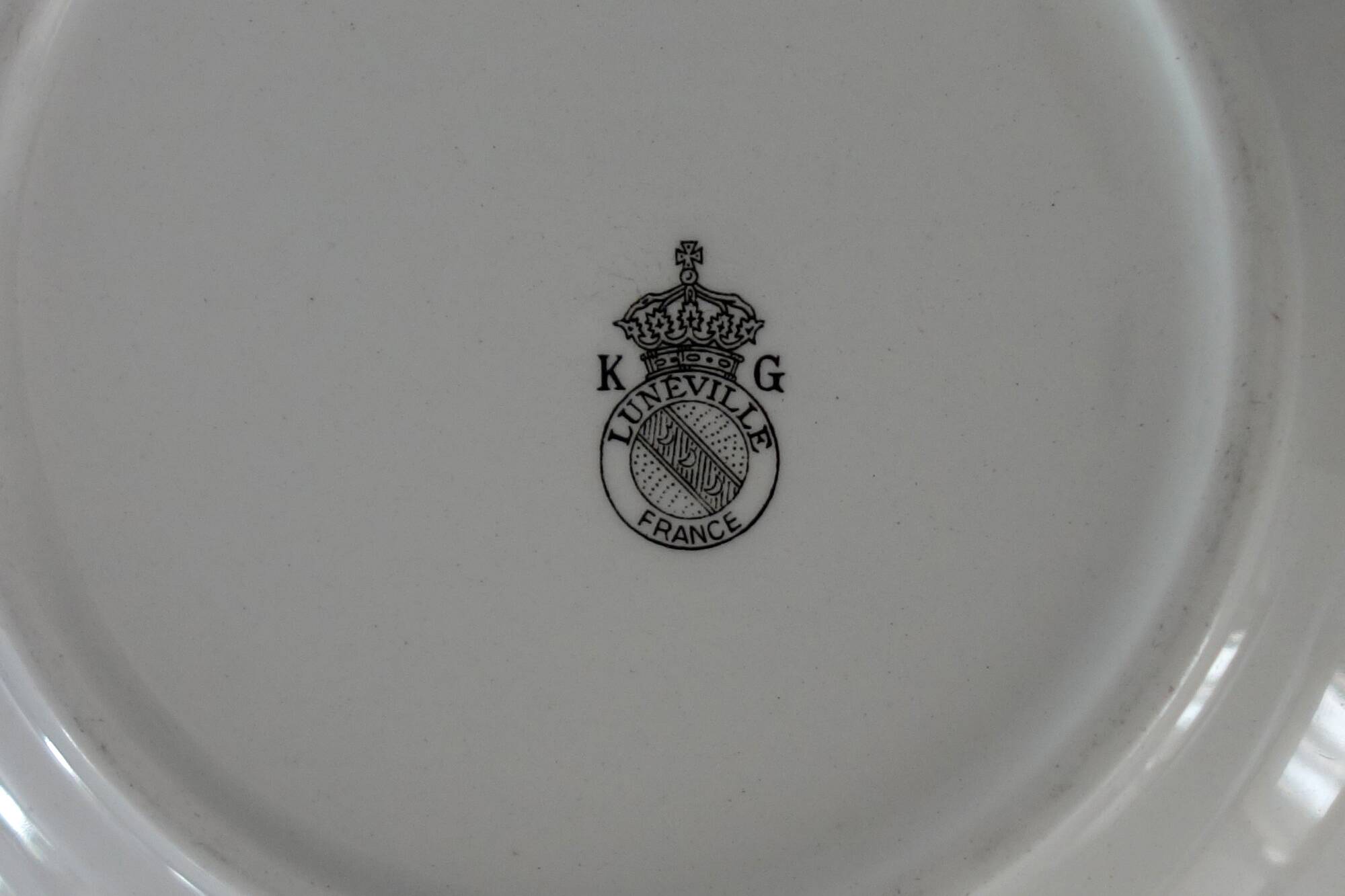 Serving dishes with floral decoration, vintage Luneville FG