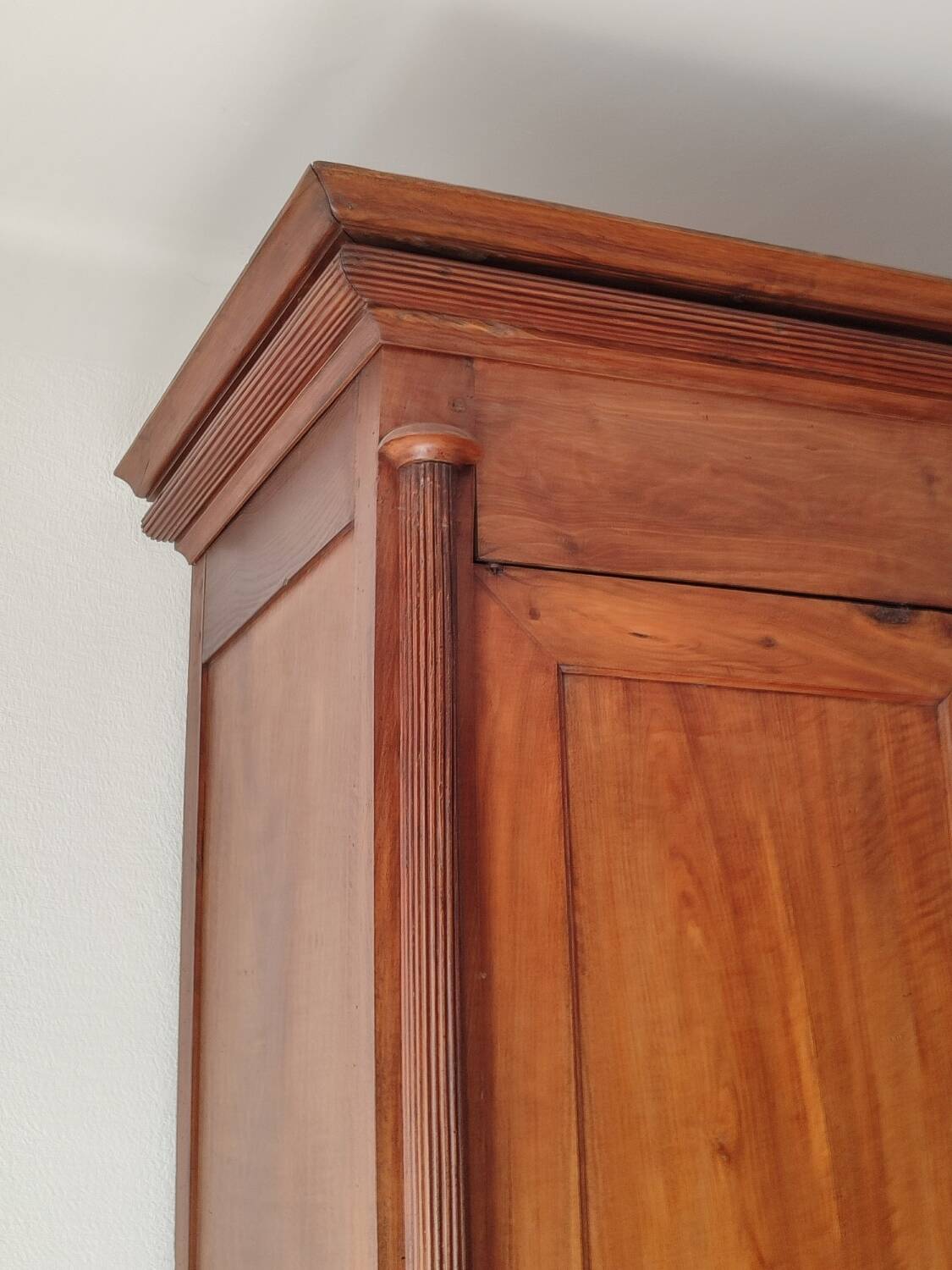 Armoire ancienne en bois